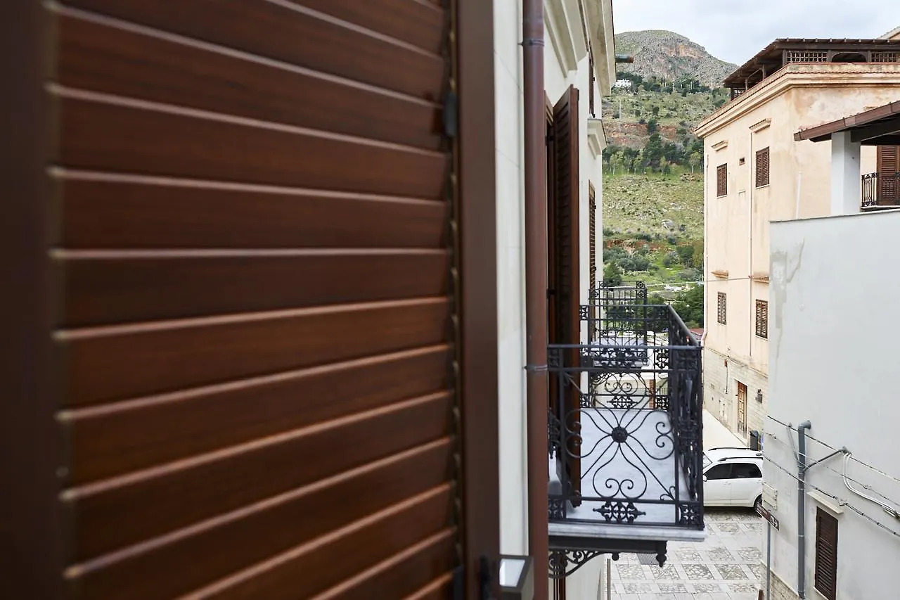 Sopra Le Mura Castellammare del Golfo 3*,